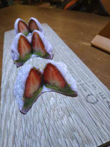 THE VOLCANO หลัง มช. - การบริการอาหารและที่พัก