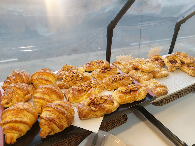 R8FV+W4H ถ. เจ้าฟ้าตะวันออก ตำบล ฉลอง อำเภอเมืองภูเก็ต ภูเก็ต 83000