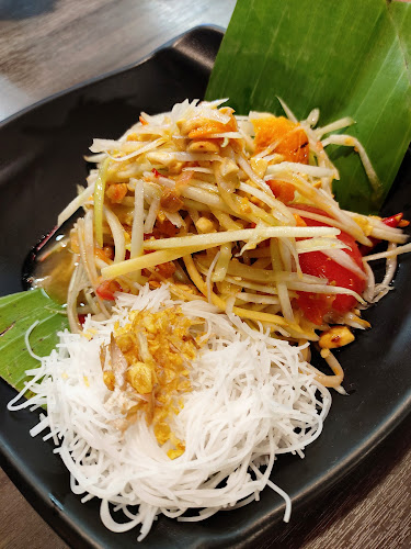 Opinii despre ร้านตำมั่ว The Walk นครสวรรค์ în เมือง - การบริการอาหารและที่พัก