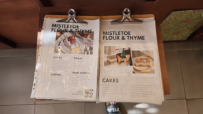 Mistletoe flour & thyme cafe