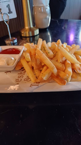 Comentarii opinii despre Beer Hubb (Pattaya Beach Road)