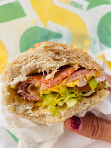 Comentarii opinii despre Subway ปตท.พระราม2 กม.35