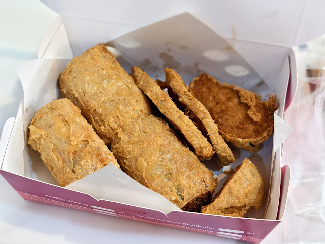 พรทิภาฮ่อยจ๊อ สาขาพัทยา - การบริการอาหารและที่พัก