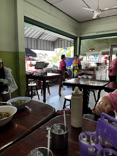 Opinii despre เหน่ง รสเยี่ยม în อำเภอปากเกร็ด - การบริการอาหารและที่พัก