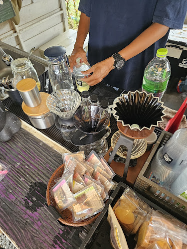 Opinii despre จิตปรุงแต่ง Coffee în อำเภอเมืองนครปฐม - การบริการอาหารและที่พัก