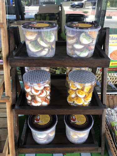 ข้าวเหนียวย่างอารีย์ - การบริการอาหารและที่พัก