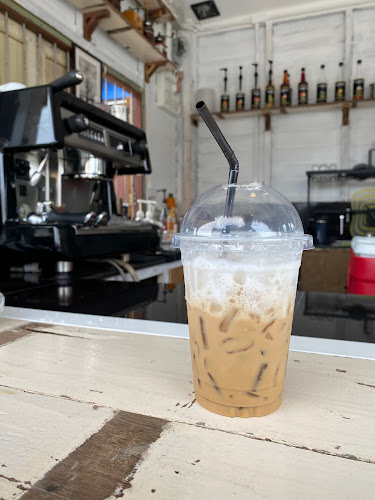 Opinii despre 6456 Cafe în อำเภอเมืองภูเก็ต - การบริการอาหารและที่พัก