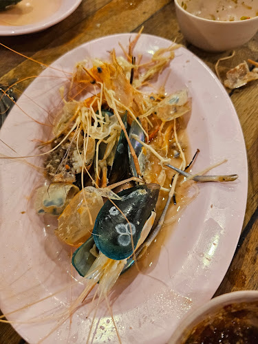 ร้านร่มโพธิ์ - อำเภอบางละมุง