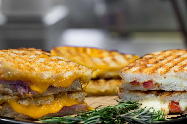 BARTELS Blue Tree - Sourdough Sandwiches & Juicery - การบริการอาหารและที่พัก