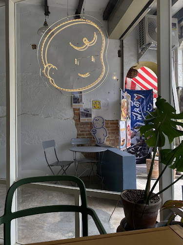 ไม้น้ำคาเฟ่ - กาแฟและต้นไม้น้ำ