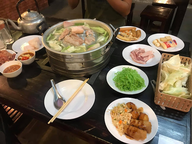 เบสท์ บุฟเฟ่ต์ - การบริการอาหารและที่พัก