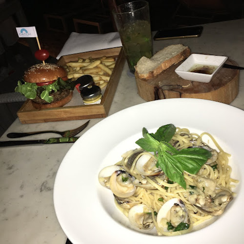 Catch Beach Club - อำเภอถลาง