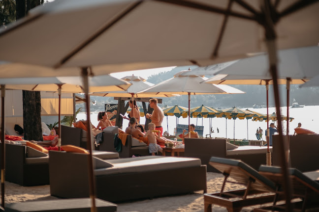 Opinii despre NORA Beach Club în อำเภอถลาง - การบริการอาหารและที่พัก