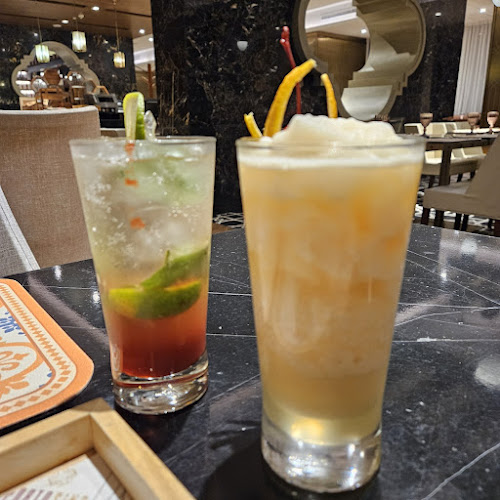 38 ถนน หลวงพ่อฉ้วน ตำบล กะรน อำเภอเมืองภูเก็ต ภูเก็ต 83100