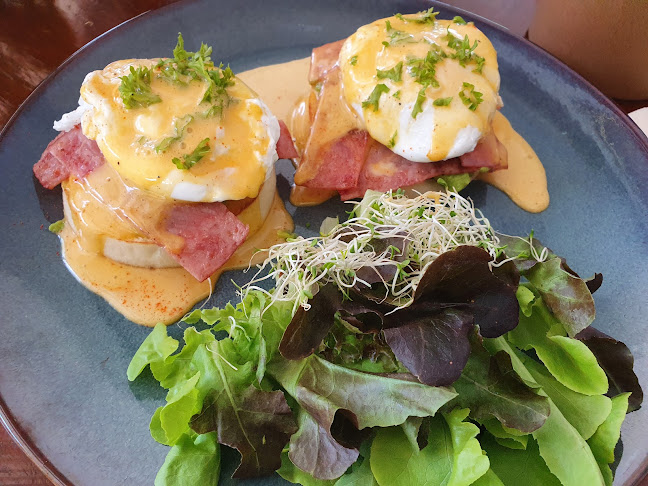 Austin Ribs Phuket - การบริการอาหารและที่พัก