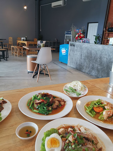 Comentarii opinii despre ร้านอิ่มเอม