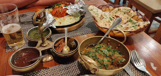 Opinii despre ไดโนบาร์ în อำเภอเมืองภูเก็ต - การบริการอาหารและที่พัก