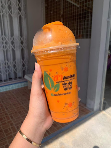 ชาจันทร์หอม ต้นตำรับ - การบริการอาหารและที่พัก