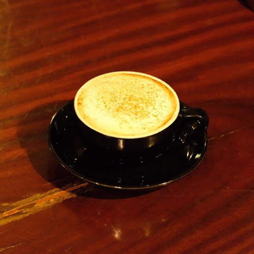 Behind The Time Cafe - เมือง