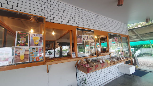 ข้าวแกงเจ๊จวบ ร้านใหม่ by อุ้ม & โจ้ - การบริการอาหารและที่พัก