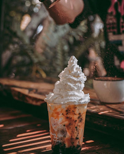 ชีวาคาเฟ่ - การบริการอาหารและที่พัก