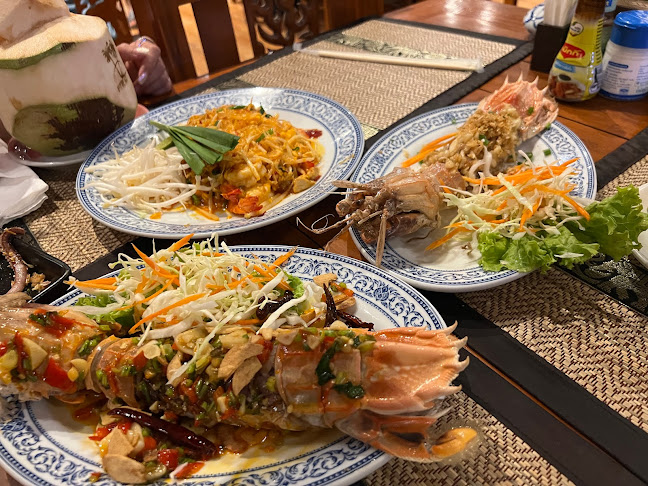 Opinii despre Food Market Kata în อำเภอเมืองภูเก็ต - การบริการอาหารและที่พัก