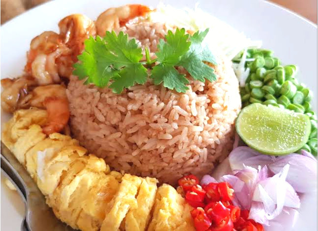 Opinii despre ร้านอาหารสีขาวซีฟู้ด în อำเภอเมืองภูเก็ต - การบริการอาหารและที่พัก