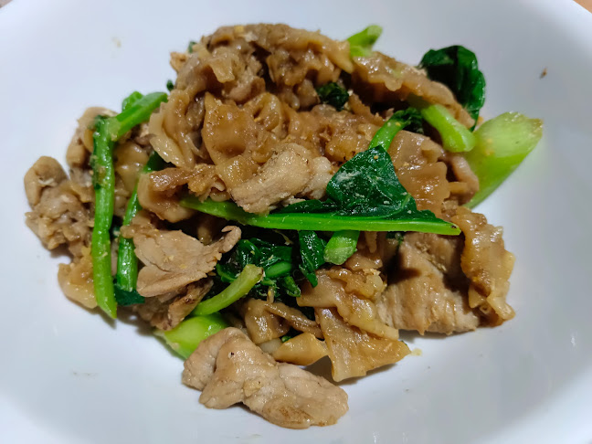 Comentarii opinii despre ยอดผักเมืองทอง ราดหน้า