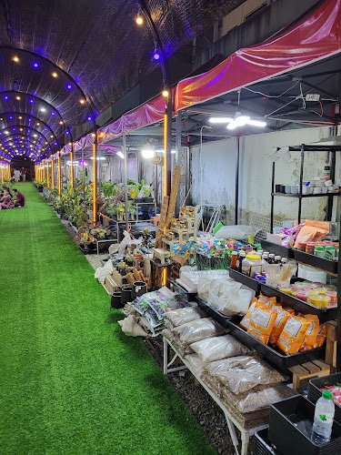 Opinii despre ตลาด street food on the beach ซอยจอมเทียน 16 în อำเภอบางละมุง - การบริการอาหารและที่พัก