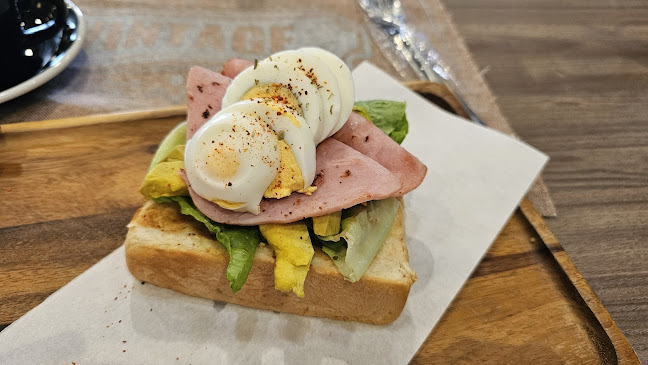 M Space Cafe&Bistro Pattaya - อำเภอบางละมุง