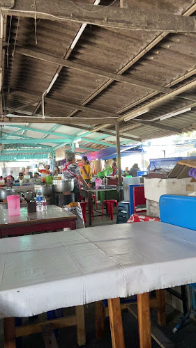 Opinii despre โอ้วเอ๋ว ตลาดฉำฉา în อำเภอเมืองภูเก็ต - การบริการอาหารและที่พัก