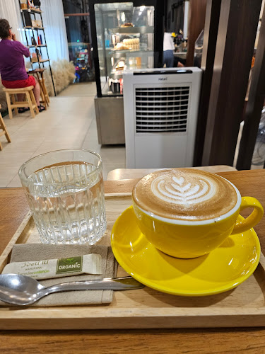 Albatross Coffee Roasters - อำเภอบางละมุง