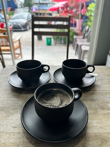 Comentarii opinii despre Jitphirom Coffee Roastery (Oldies)