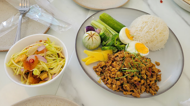 Tang Toh - การบริการอาหารและที่พัก