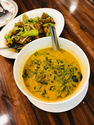 ครัวลุงเชย - การบริการอาหารและที่พัก