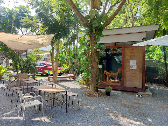 บ้านเล็กๆในซอยลึกลับ Hidden Gem - การบริการอาหารและที่พัก