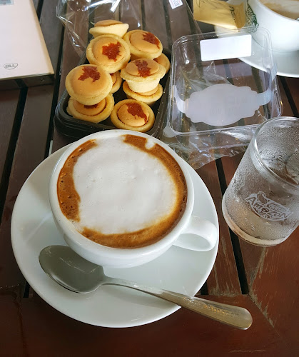 คาเฟ่ อเมซอน สาขามินิสยามพัทยาเหนือ - การบริการอาหารและที่พัก