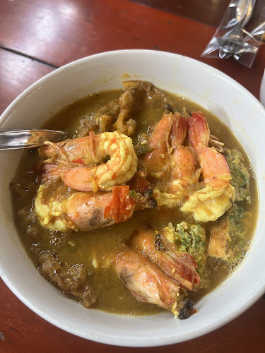 Opinii despre Red Chair în อำเภอเมืองภูเก็ต - การบริการอาหารและที่พัก