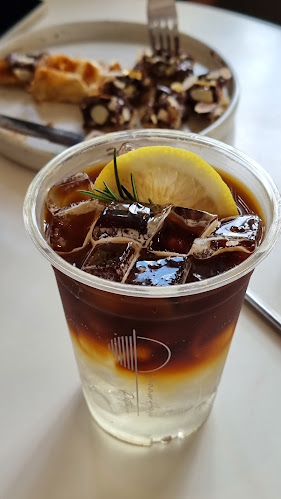 Opinii despre ซัมเมอร์ เฮ้าส์ พัทยา în อำเภอสัตหีบ - การบริการอาหารและที่พัก