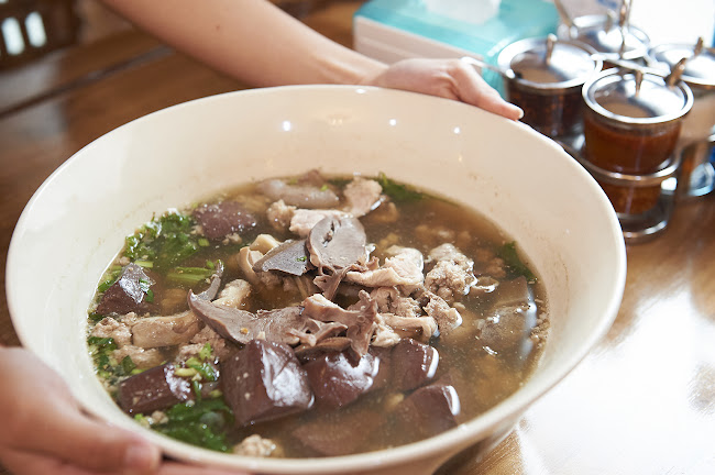 Opinii despre เลือดหมูบ้านแม่ศรี în อำเภอบางละมุง - การบริการอาหารและที่พัก