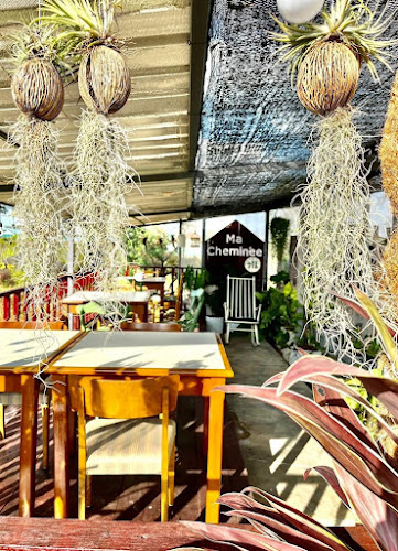 Ma Cheminee tree & coffee house - การบริการอาหารและที่พัก