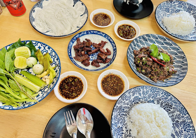 ลาบแม่ใหญ่ อุบลราชธานี - เมือง