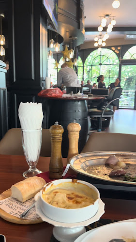 The Avenue Shopping Centre, Thanon Pattayasaisong, Muang, เมืองพัทยา อำเภอบางละมุง ชลบุรี 20150