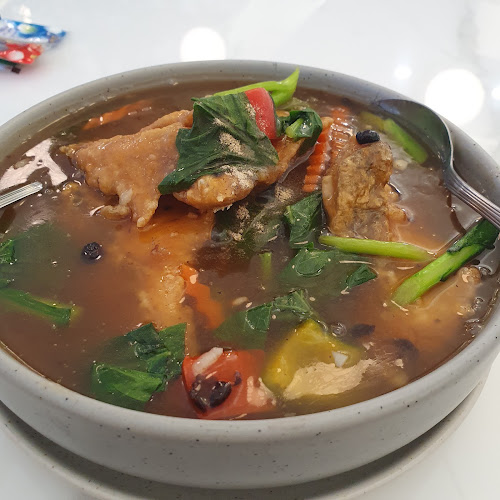 Tang Toh - การบริการอาหารและที่พัก