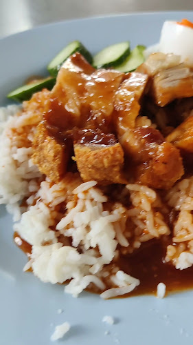 Opinii despre ก๋วยจั๊บน้ำข้น นายโอ în อำเภอบางบัวทอง - การบริการอาหารและที่พัก