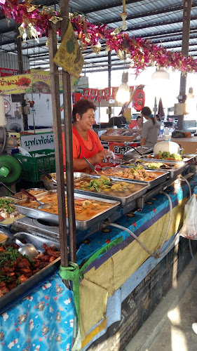Opinii despre ตลาดหนองปรือ în อำเภอเมืองนครราชสีมา - การบริการอาหารและที่พัก