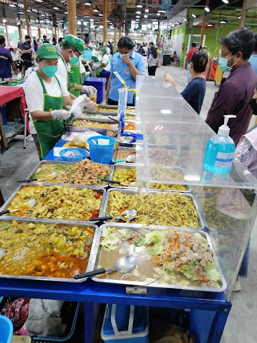 ตลาดพระรูปคลอง2 - การบริการอาหารและที่พัก