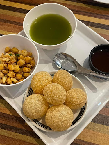 Comentarii opinii despre La Fiesta Indian Pakistan Thai Cafe n’Restaurant Hatyai (Halal)