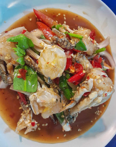 ยำรสเด็ดตลาดโต้รุ่งโสภณพัทยาใต้