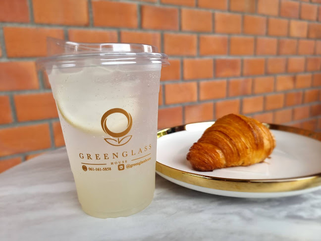 Green Glass House -​ GGH - การบริการอาหารและที่พัก